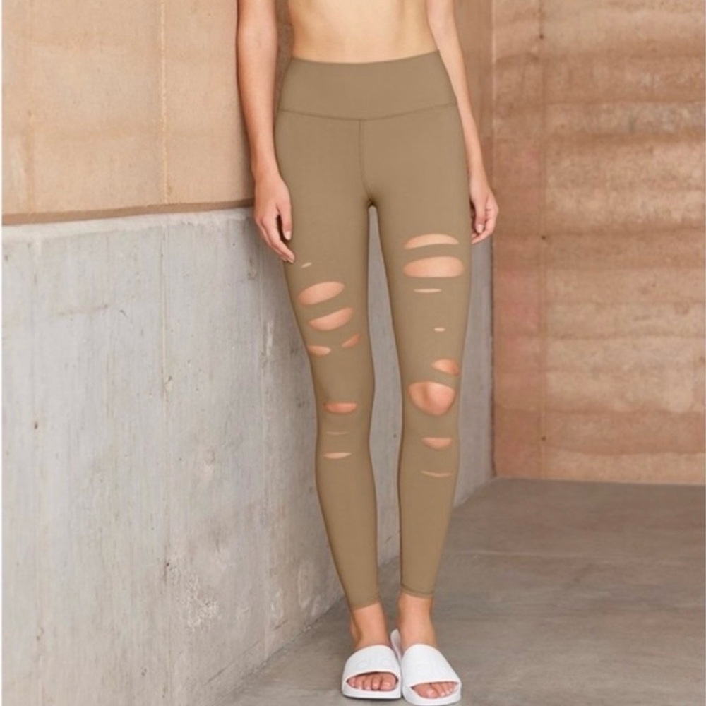 ALO YOGA Womens High Waist Ripped Warrior Leggings Sz Medium Taupe Activewear